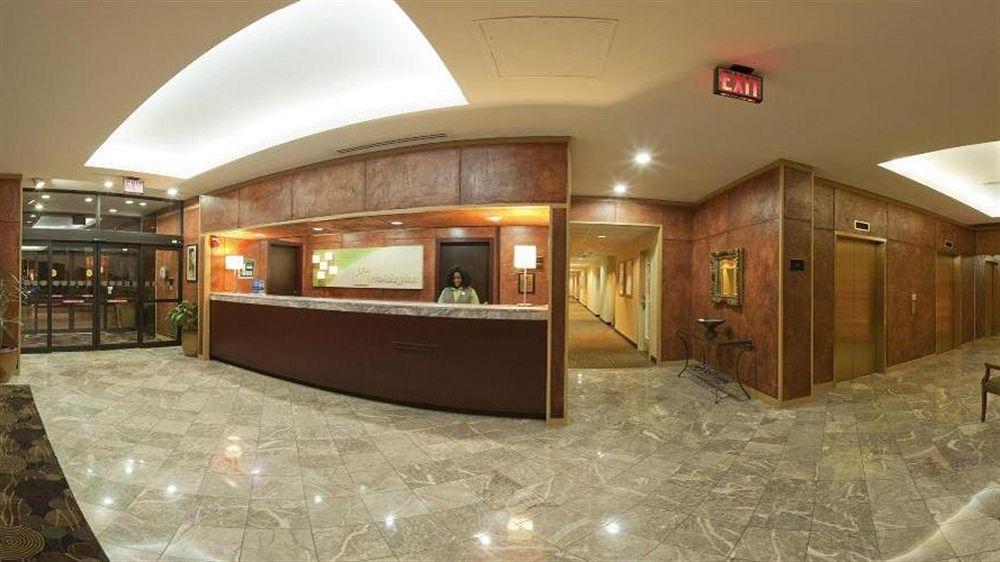 Holiday Inn Charlotte University By Ihg Zewnętrze zdjęcie