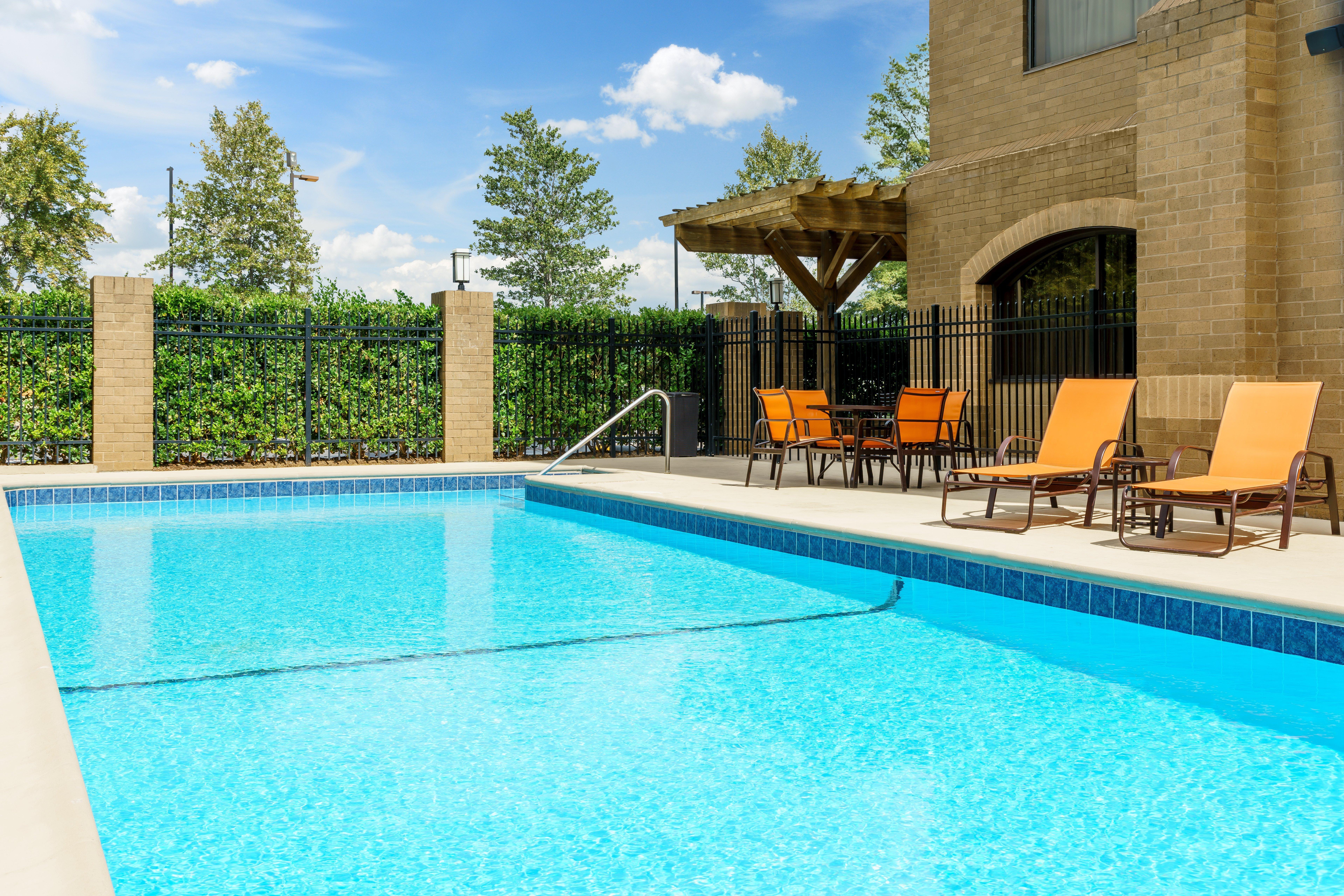Holiday Inn Charlotte University By Ihg Zewnętrze zdjęcie